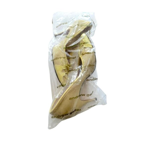 Andrew‎ Geller Yellow pumps. Soft Pointed Toe,  Size 7 1/2 AAA Narrow, Vintage - Picture 10 of 16